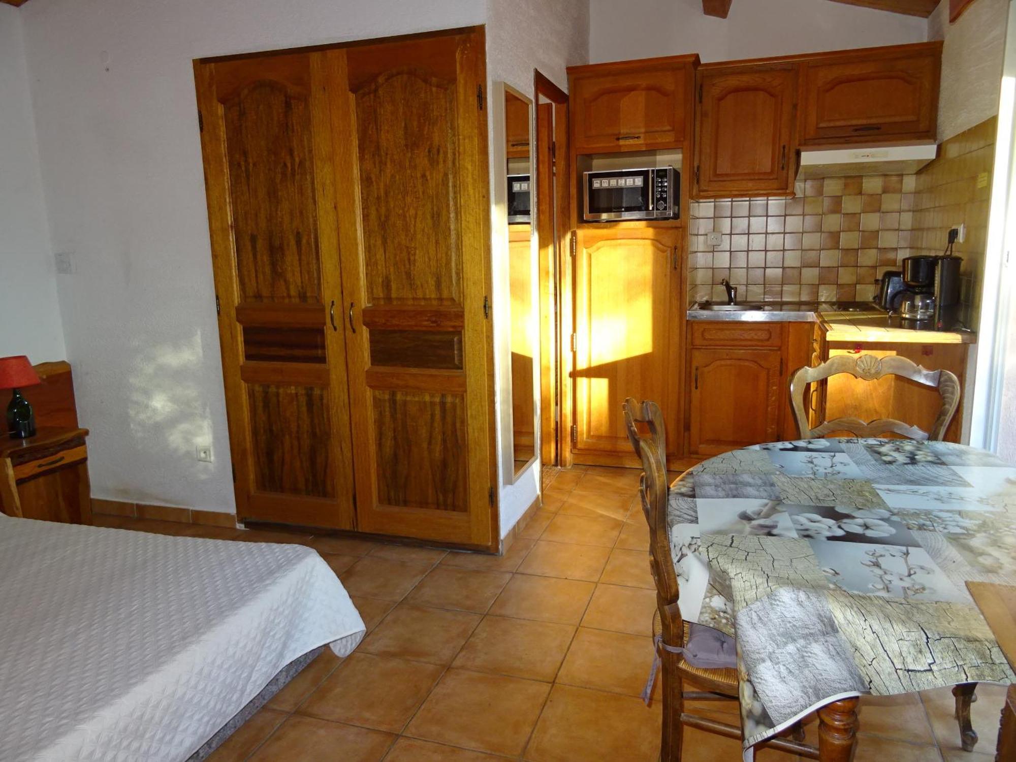 Location Villa Et Studios รอกเกอบรูน-ซูร์-อาร์ฌ็องส์ ภายนอก รูปภาพ